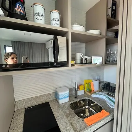 Flat à Beira Mar com Varanda em Frente as Piscinas Naturais 307-3